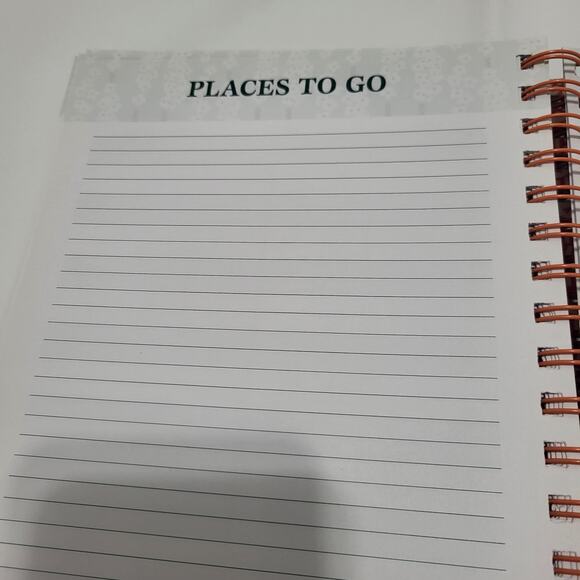 Andrews McMeel Posh Deluxe Organizer 17-Month 2022-2023 Monthly/Weekly Planner - Picture 10 of 16